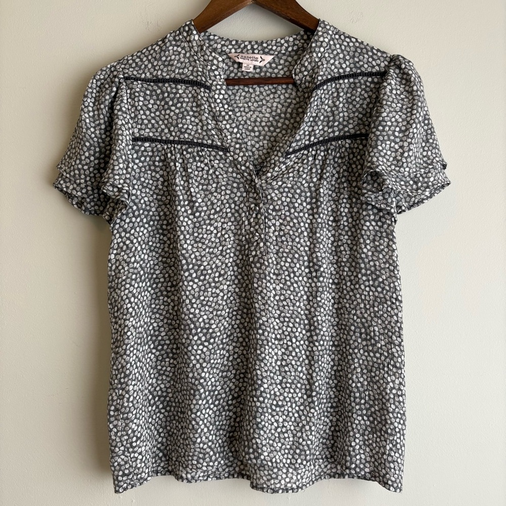 Nanette Lepore Gray Dot Print Lightweight Flowy Spring Blouse Women’s Medium